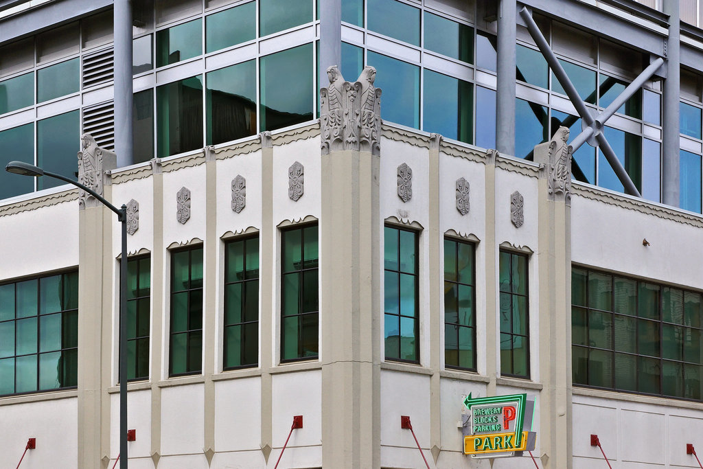 Brewery Blocks Parking Garage – West Burnside at N.W. 13th Avenue, Portland, Oregon