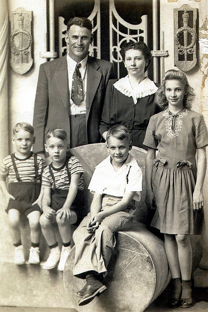 Harrelson Family Portrait