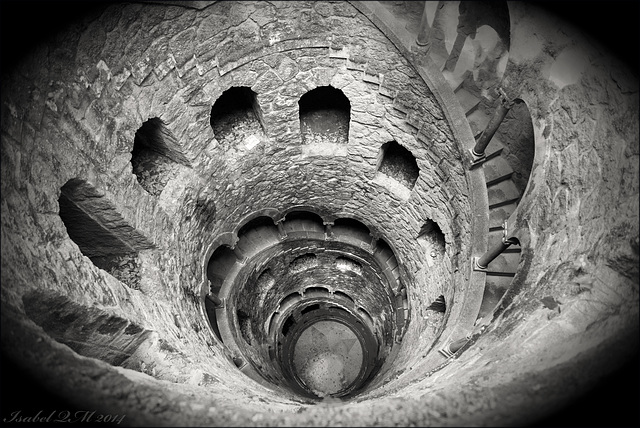 Sintra, Quinta da Regaleira, Poço Iniciático