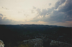Drôme - vue sur le valentinois depuis le château de Crussols