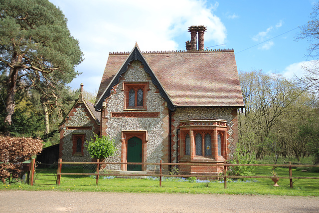 ipernity: Lodge to Didlington Hall, Norfolk - by A Buildings Fan