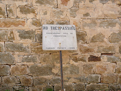 no trespassing