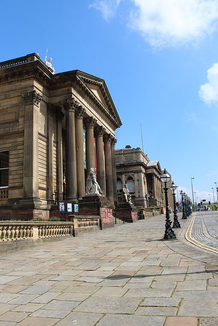 Walker Art Gallery and former court house, William Brown Street, Liverpool