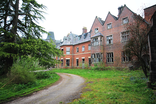 Cotton College, Staffordshire