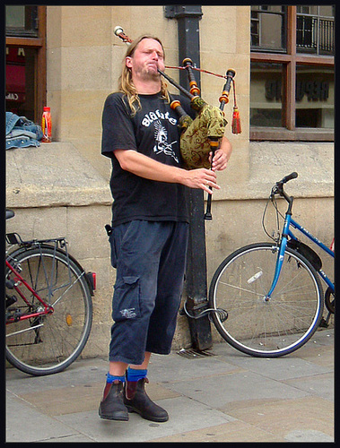 Oxford Bagpiper