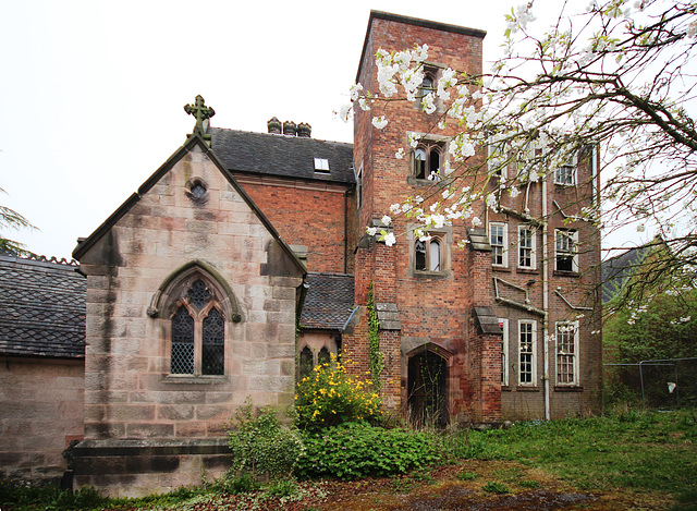 Cotton College, Staffordshire