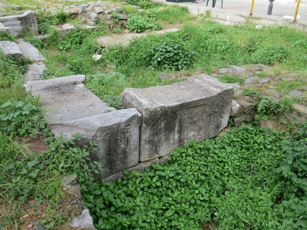 Thessalonique : inscriptions grecques en remploi
