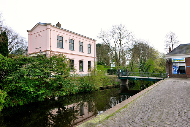 Cemetery Groenesteeg building