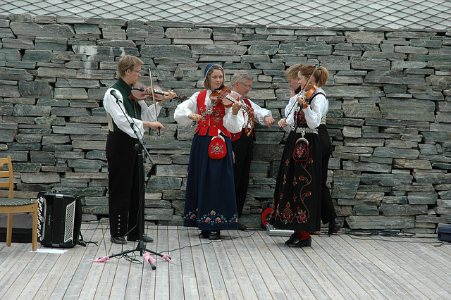 Folk music at Alesund