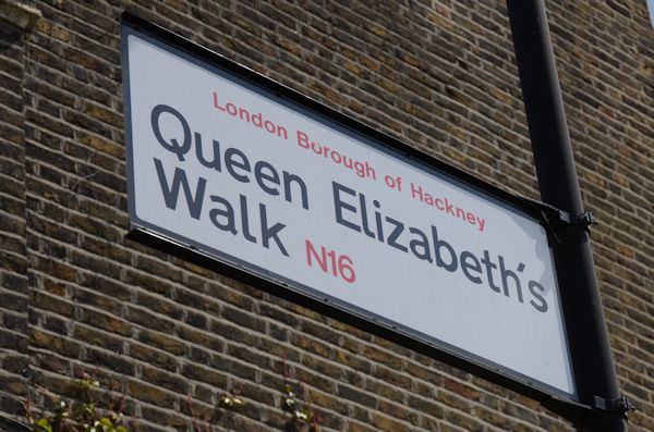 Queen Elizabeth's Walk N16