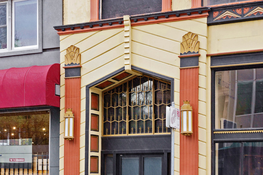 1017 S.W. Washington Street – Portland, Oregon