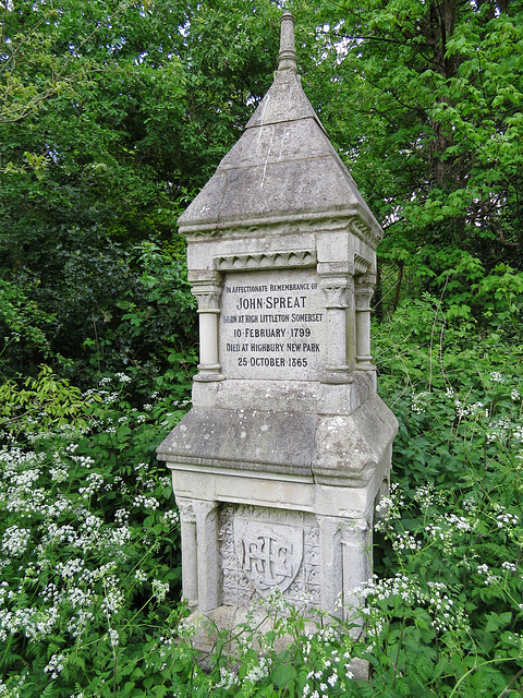 abney park cemetery, stoke newington, london.john spreat's tomb of c. 1865 was designed by waterhouse and carved by farmer and brindley, one of few architect designed tombs in this non-conformist ceme