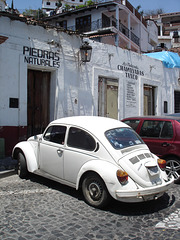 Piedras naturales y VW.