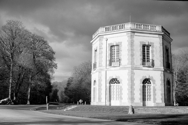 Pavillon de chasse du carré en Forêt de Dreux