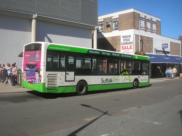 DSCN1587 Stephensons of Essex YX11 CTU in Bury St. Edmunds