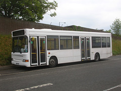 DSCN5708 Burtons Coaches hired KU52 YKK