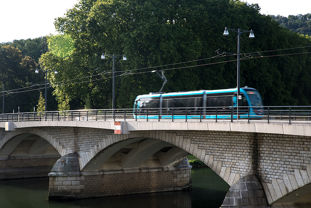 BESANCON:Essais du Tram: Pont Canot.