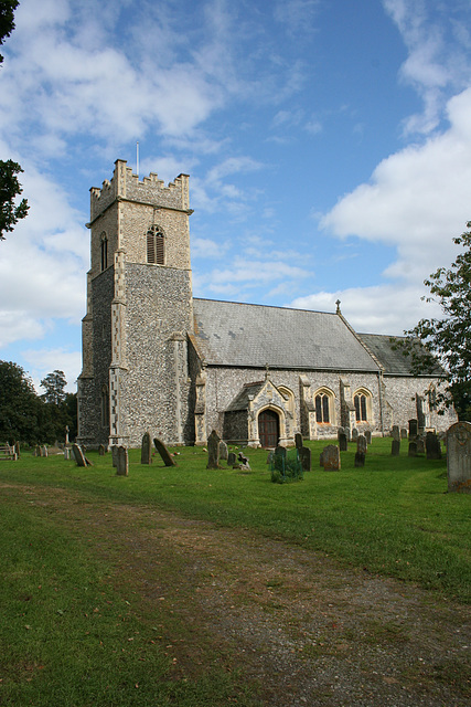 017 St Mary's Church Blundeston Road