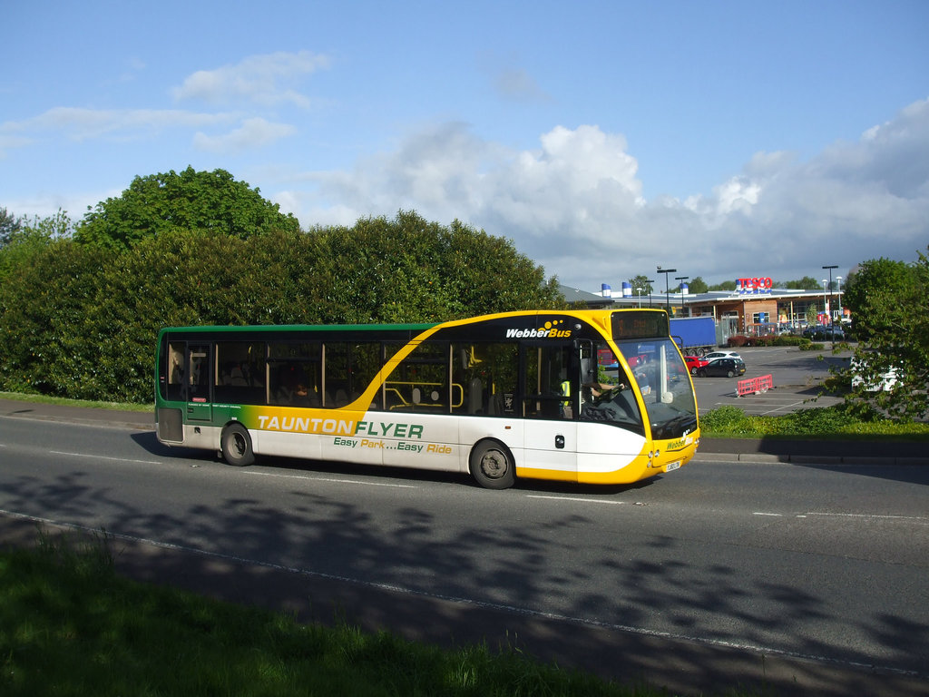 DSCF4988 WebberBus Optare Versa in Glastonbury - 12 May 2014