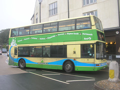 DSCN1182 First Devon and Cornwall LR02 LYT