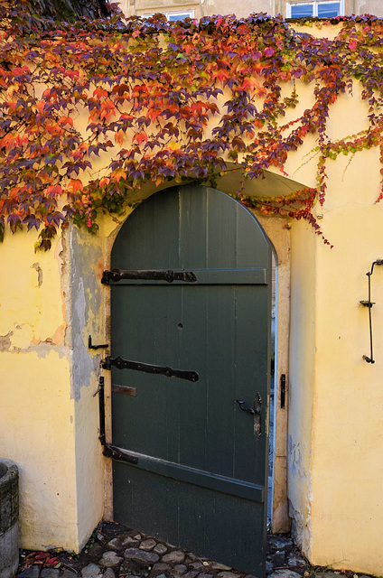 Zagreb Old Town - courtyard door