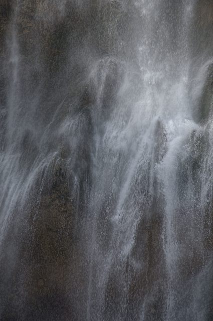 dancing water