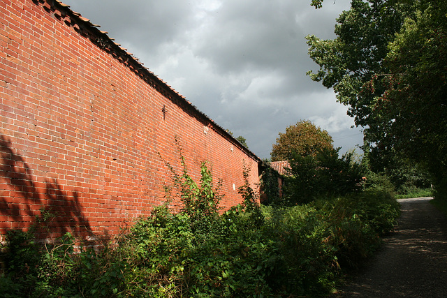 085 Barn complex to the south of The Duke's Head, Slugs Lane, Marsh Lane