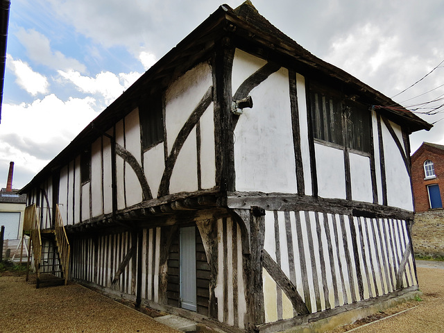 mediaeval warehouse, conduit st., faversham, kent (2)