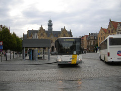 DSCN1018 De Lijn contractor - Gruson Autobus (Veolia) 550142 (PBQ 995) in Ieper - 3 Sep 2007