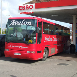 DSCF5043 Avalon Coaches N647 CVV in Glastonbury - 13 May 2014