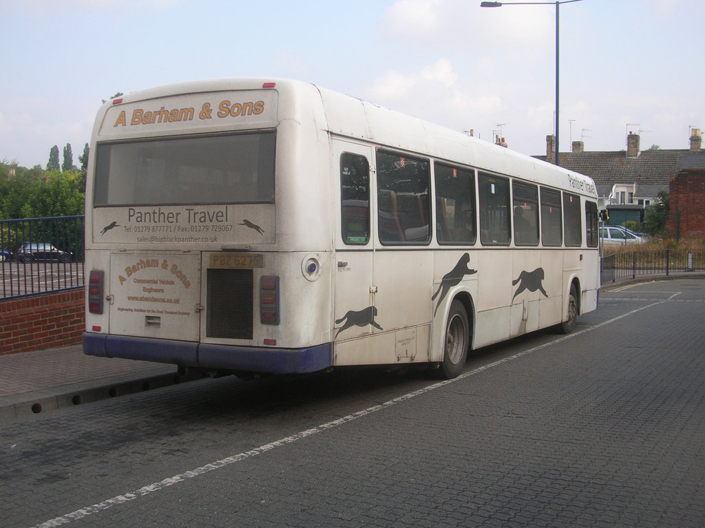 DSCN5831 Panther Travel PBZ 6275 (UFG 54S) on loan to Stephensons of Essex in Bury St. Edmunds - 11 Jun 2011