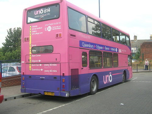 DSCN5833 Unō (University of Hertfordshire) YJ53 VBO on loan to Stephensons of Essex in Bury St. Edmunds - 11 Jun 2011