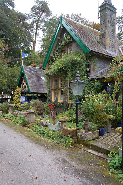 Lodge to Crawfordton House, Dumfries and Galloway