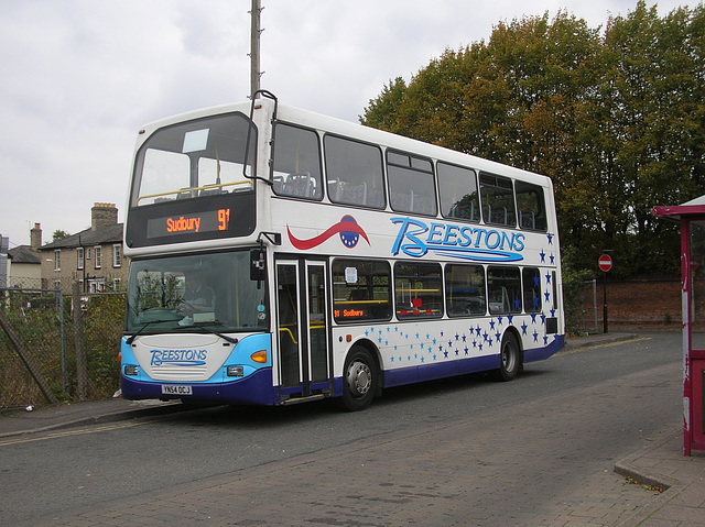 DSCN1168 Beestons Coaches YN54 OCJ