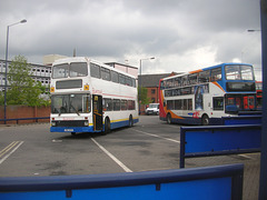 DSCN5707 Burtons Coaches P167 BTV