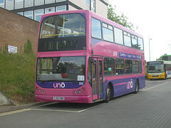 DSCN5882 Unō (University of Hertfordshire) YJ53 VBO on loan to Stephensons of Essex in Bury St. Edmunds - 16 Jun 2011