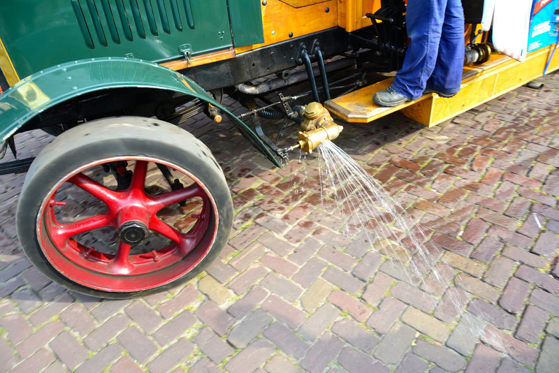 Dordt in Stoom 2014 – Old street-cleaning vehicle