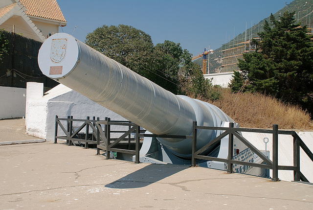 100 ton gun, Gibraltar