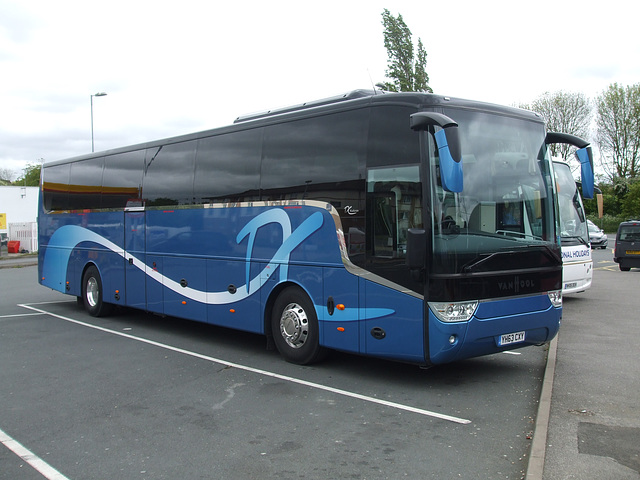 DSCF4973 Luxury Transport YH63 EXY near Oxford - 11 May 2014 DSCF4973 Luxury Transport YH63 EXY near Oxford - 11 May 2014