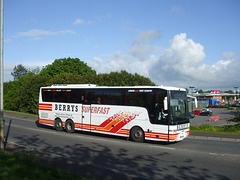 DSCF4991 Berrys Coaches in Glastonbury - 12 May 2014