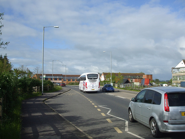 DSCF5005 Avalon Coaches YT13 HLG in Glastonbury - 12 May 2014