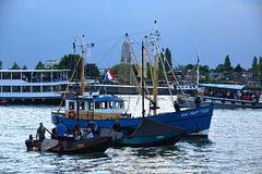 Dordt in Stoom 2014 – Vlootschouw – UK107 Najade with some eel boats