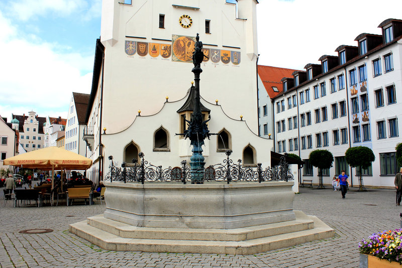 Rathausbrunnen