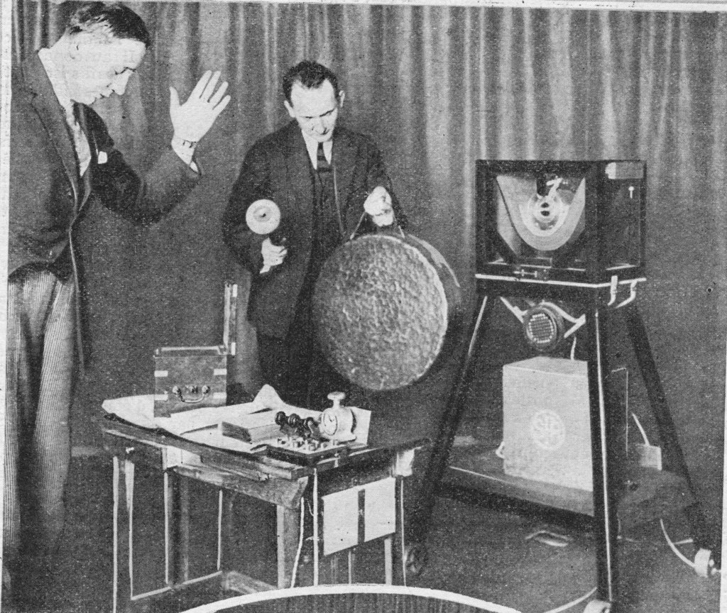 1925 l'ancêtre de l'horloge parlante ! 1925