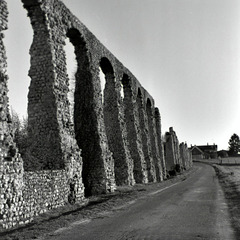 Ruines de l'aqueduc romain de Luynes - Indre-et-Loire