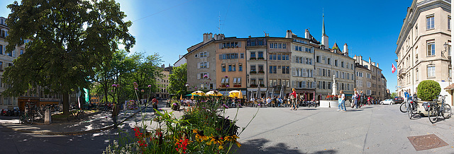 Place du Bourg du Four (6 images)