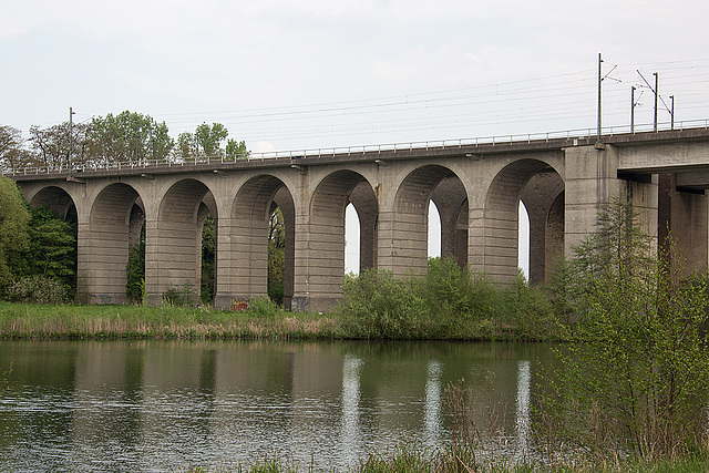 20140424 1661VRAw [D~BI] Viadukt, Obersee, BI-Schildesche