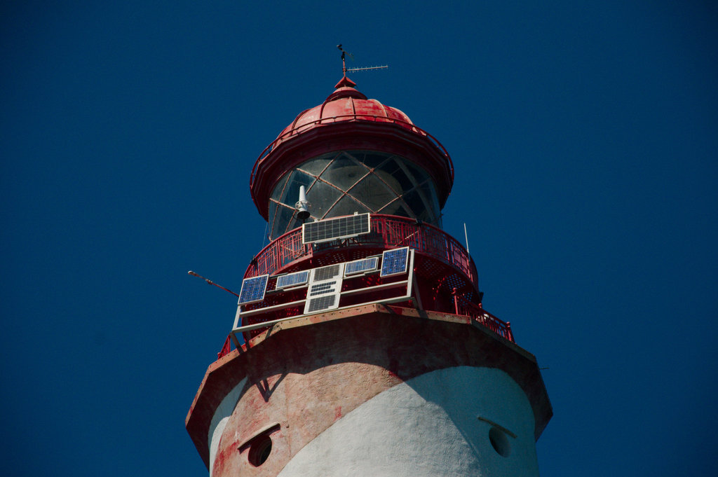 White Shoal Light