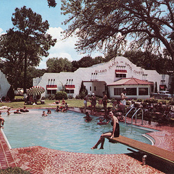 Alamo Plaza Hotel Courts Postcard Alamo Plaza Hotel Courts Postcard