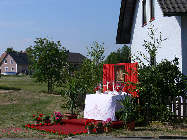 Fronleichnamsaltar im Dorf